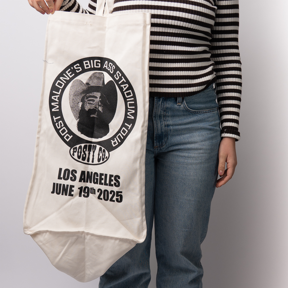 LA Big Ass Tote Lifestyle 4